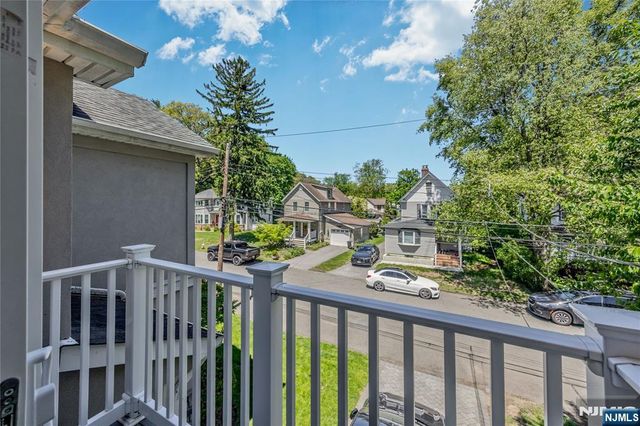 82 Monroe Avenue, Cresskill, NJ 07626