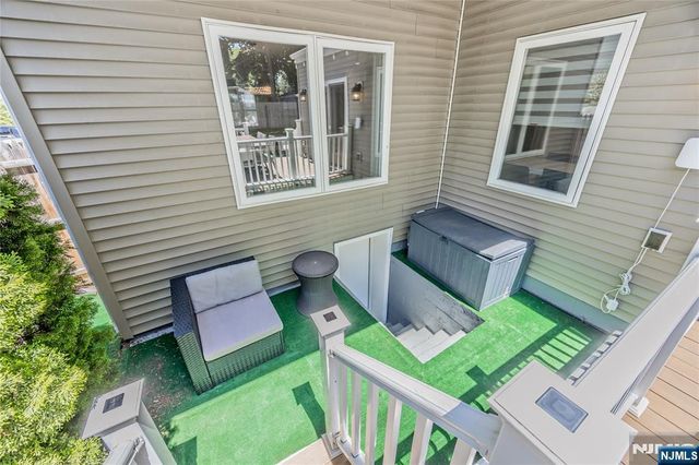 82 Monroe Avenue, Cresskill, NJ 07626