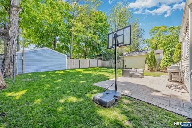 82 Monroe Avenue, Cresskill, NJ 07626