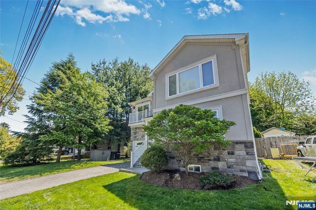 82 Monroe Avenue, Cresskill, NJ 07626