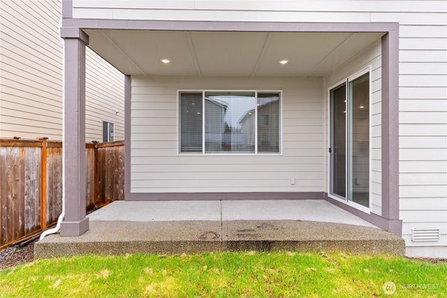 19802 137th Avenue E, Graham, WA 98338