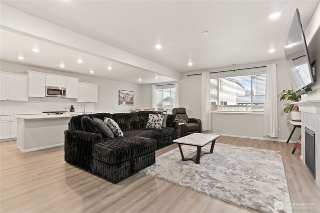 19802 137th Avenue E, Graham, WA 98338