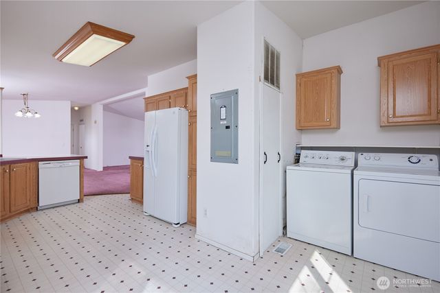 808 SE Mockingbird Drive, College Place, WA 99324