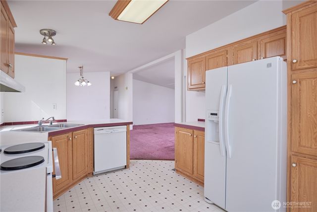 808 SE Mockingbird Drive, College Place, WA 99324