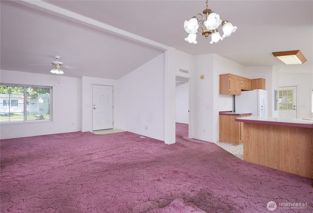 808 SE Mockingbird Drive, College Place, WA 99324