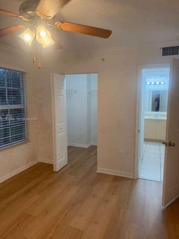 4211 San Marino Blvd 301, West Palm Beach, FL 33409