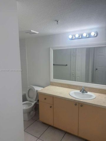 4211 San Marino Blvd 301, West Palm Beach, FL 33409