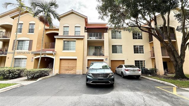 4211 San Marino Blvd 301, West Palm Beach, FL 33409