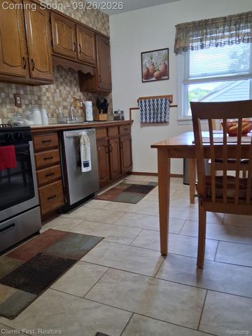 24620 Andover Drive, Dearborn Heights, MI 48125
