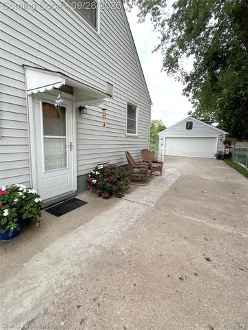 24620 Andover Drive, Dearborn Heights, MI 48125