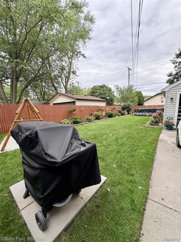 24620 Andover Drive, Dearborn Heights, MI 48125