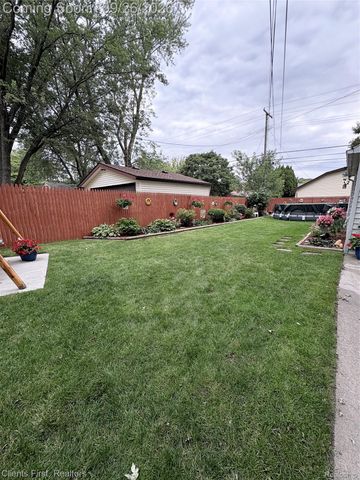 24620 Andover Drive, Dearborn Heights, MI 48125