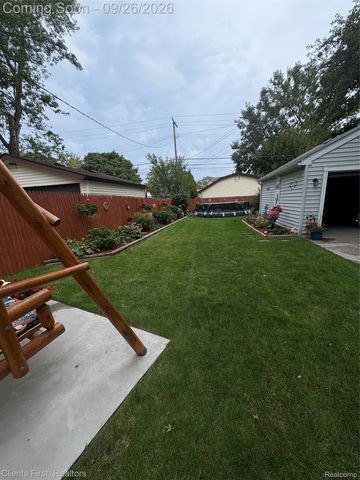 24620 Andover Drive, Dearborn Heights, MI 48125