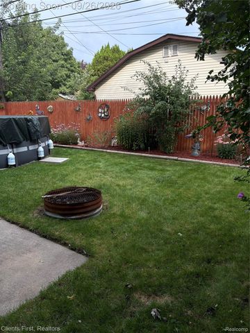 24620 Andover Drive, Dearborn Heights, MI 48125