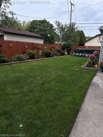 24620 Andover Drive, Dearborn Heights, MI 48125