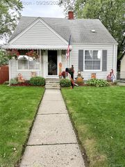 24620 Andover Drive, Dearborn Heights, MI 48125