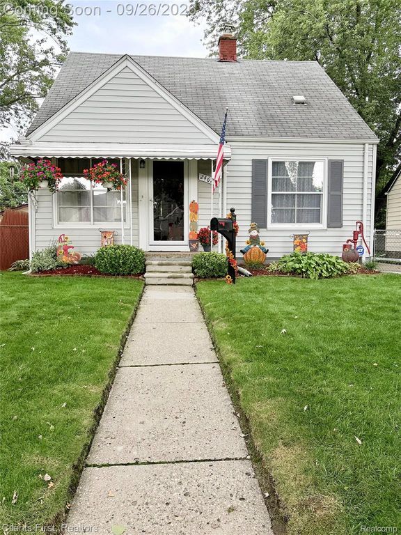 24620 Andover Drive, Dearborn Heights, MI 48125