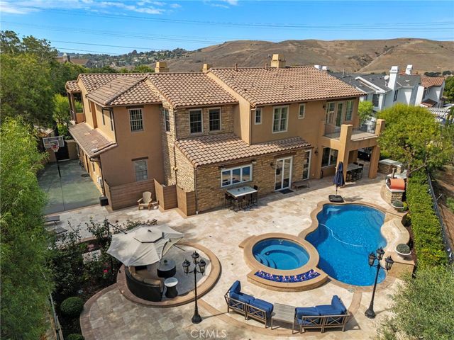 6 Pistoria, Ladera Ranch, CA 92694