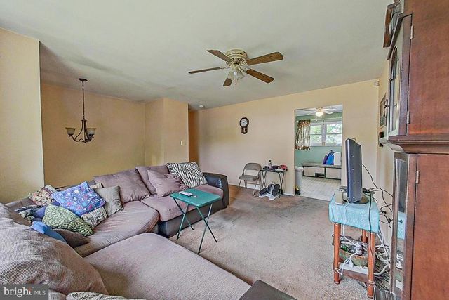 10205 FORD TER, White Plains, MD 20695