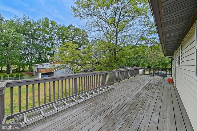 10205 FORD TER, White Plains, MD 20695