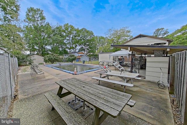 10205 FORD TER, White Plains, MD 20695