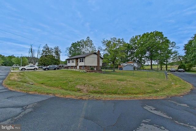 10205 FORD TER, White Plains, MD 20695