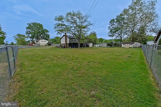 10205 FORD TER, White Plains, MD 20695