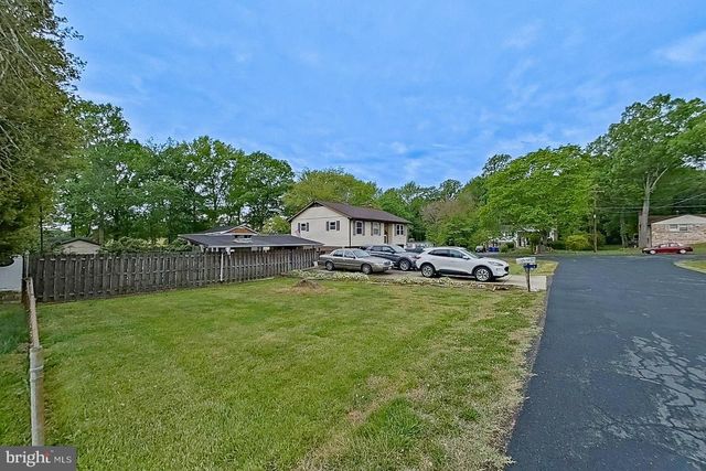 10205 FORD TER, White Plains, MD 20695