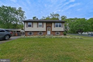 10205 FORD TER, White Plains, MD 20695