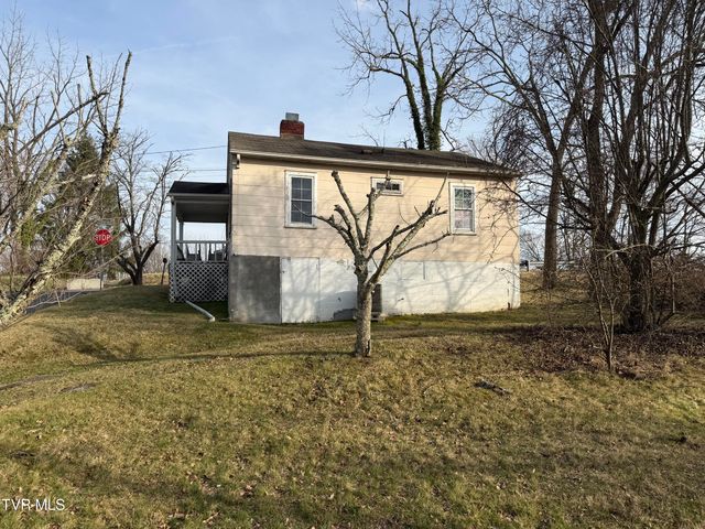 624 Maple Street, Bristol, VA 24201