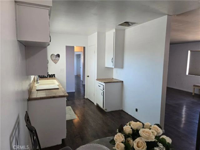 16366 Walnut Street, Hesperia, CA 92345