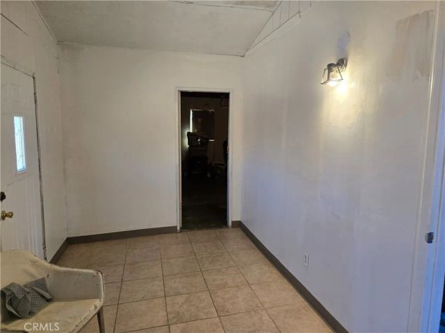 16366 Walnut Street, Hesperia, CA 92345