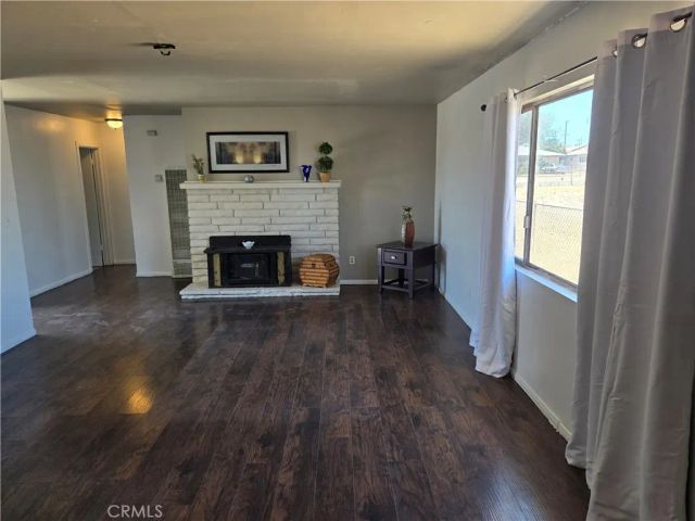 16366 Walnut Street, Hesperia, CA 92345