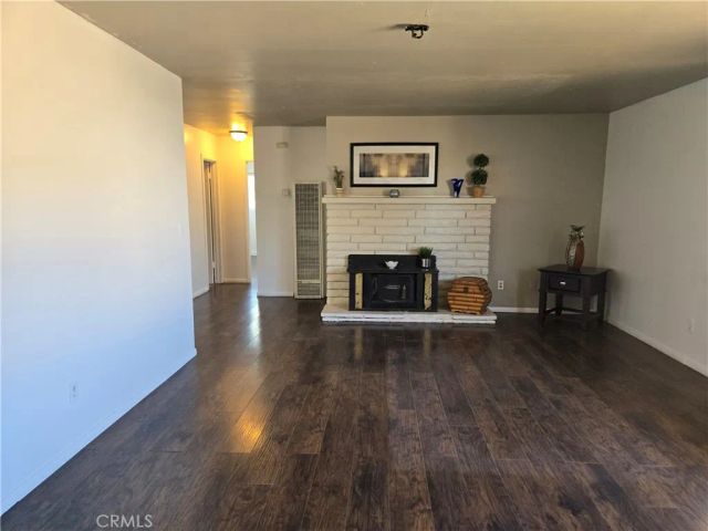 16366 Walnut Street, Hesperia, CA 92345
