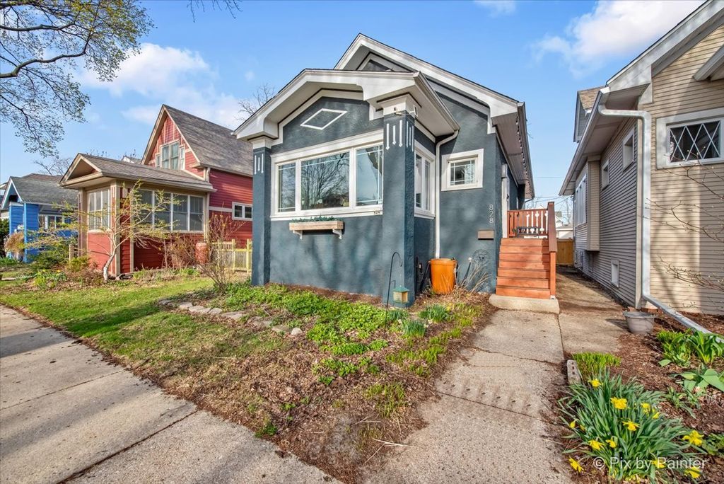 828 S Taylor Avenue, Oak Park, IL 60304