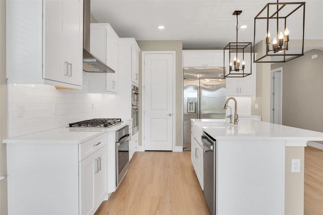 2217 6TH STREET E, Palmetto, FL 34221