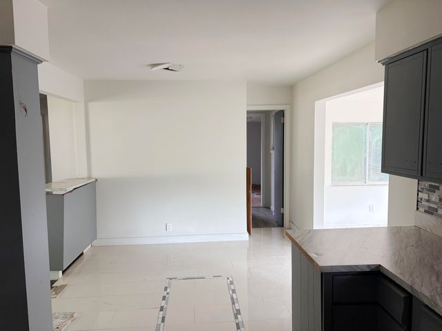1394 Hillside Drive, Flint Twp, MI 48532