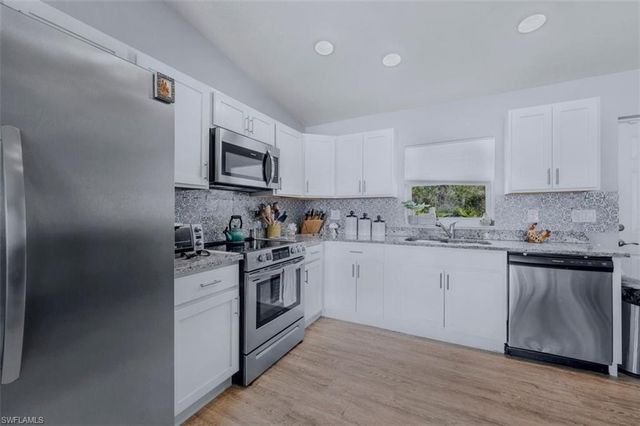 5013 SE Tradewinds CIR, Labelle, FL 33935