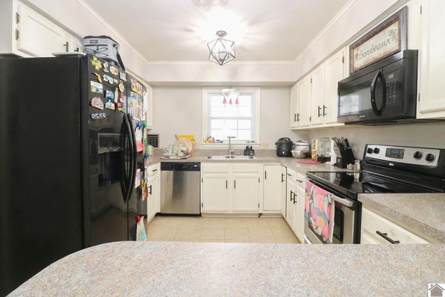 130 Rue Thierry Drive, Paducah, KY 42001