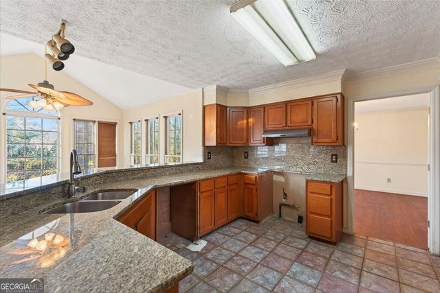 1412 Crooked Tree Circle, Stone Mountain, GA 30088