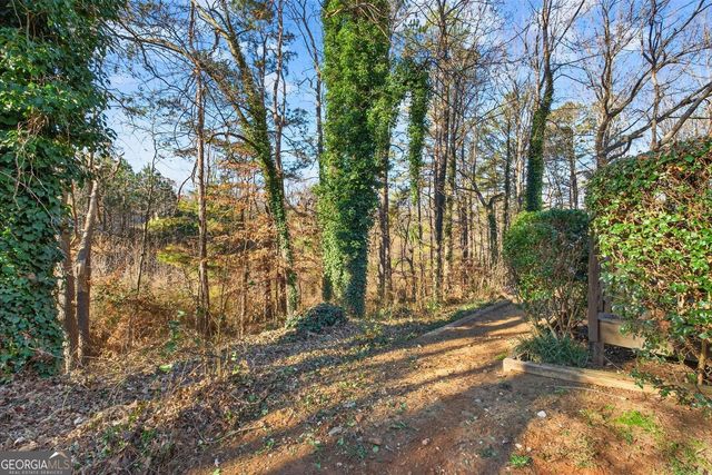 1412 Crooked Tree Circle, Stone Mountain, GA 30088