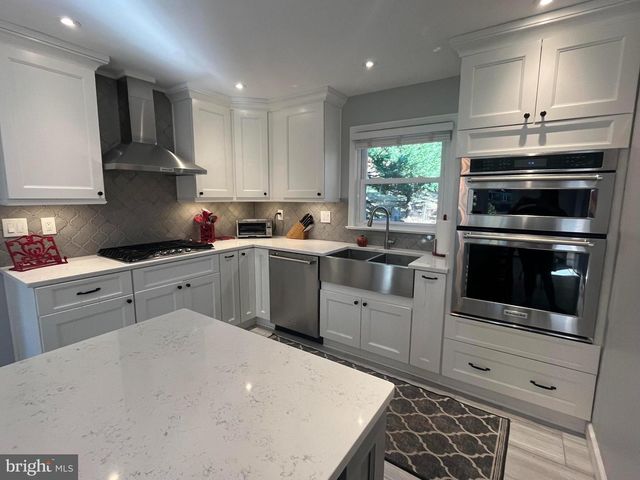 10714 DUDLEY CT, Fairfax, VA 22030