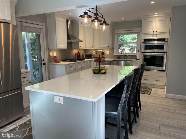 10714 DUDLEY CT, Fairfax, VA 22030