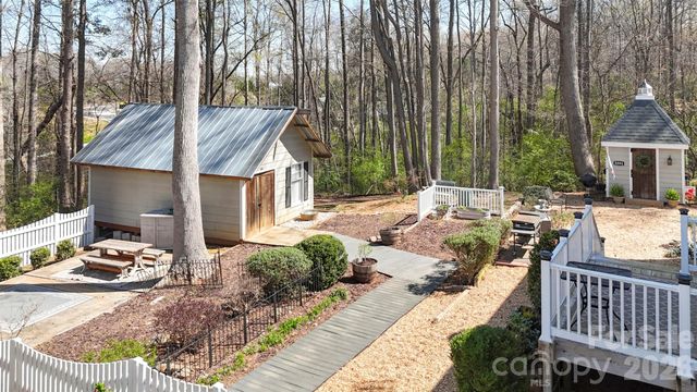 8003 Pine Oak Road, Waxhaw, NC 28173