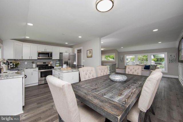 231 HOLLYOKE RD, Somerdale, NJ 08083