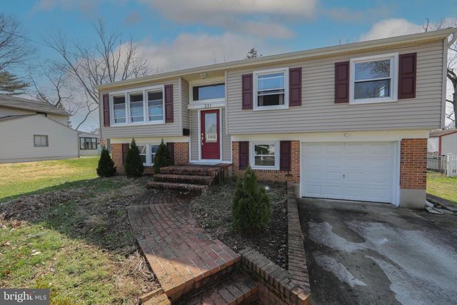 231 HOLLYOKE RD, Somerdale, NJ 08083