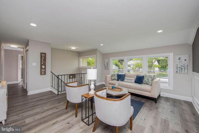 231 HOLLYOKE RD, Somerdale, NJ 08083