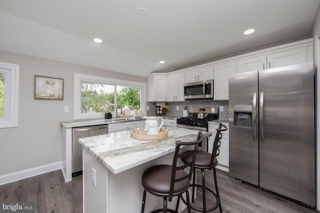 231 HOLLYOKE RD, Somerdale, NJ 08083