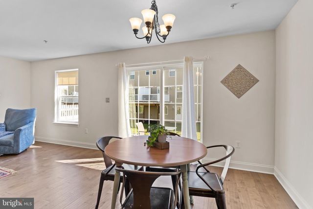 8116-J CARL WILLIAMS BLVD, Harrisburg, PA 17112
