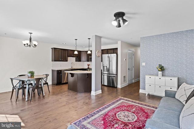 8116-J CARL WILLIAMS BLVD, Harrisburg, PA 17112